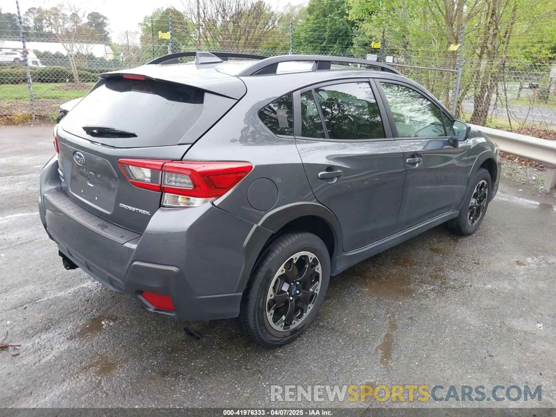 4 Photograph of a damaged car JF2GTAPC8N8283026 SUBARU CROSSTREK 2022