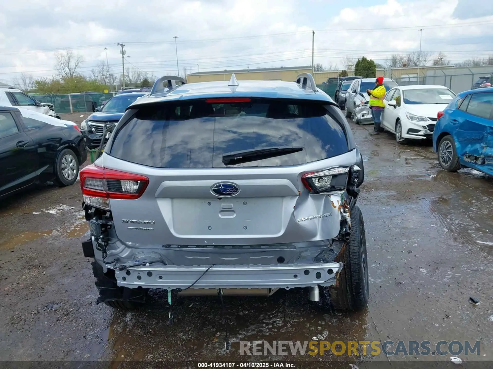 17 Photograph of a damaged car JF2GTHMC4N8255902 SUBARU CROSSTREK 2022