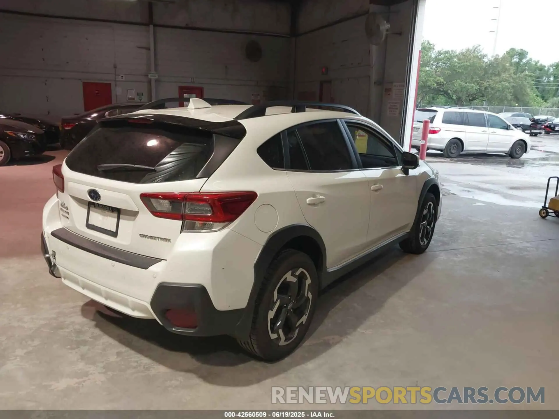 4 Photograph of a damaged car JF2GTHNC2NH285463 SUBARU CROSSTREK 2022