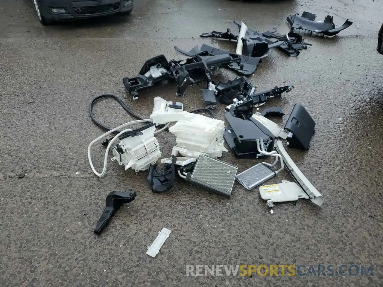 13 Photograph of a damaged car JF2GTHNC4N8239388 SUBARU CROSSTREK 2022