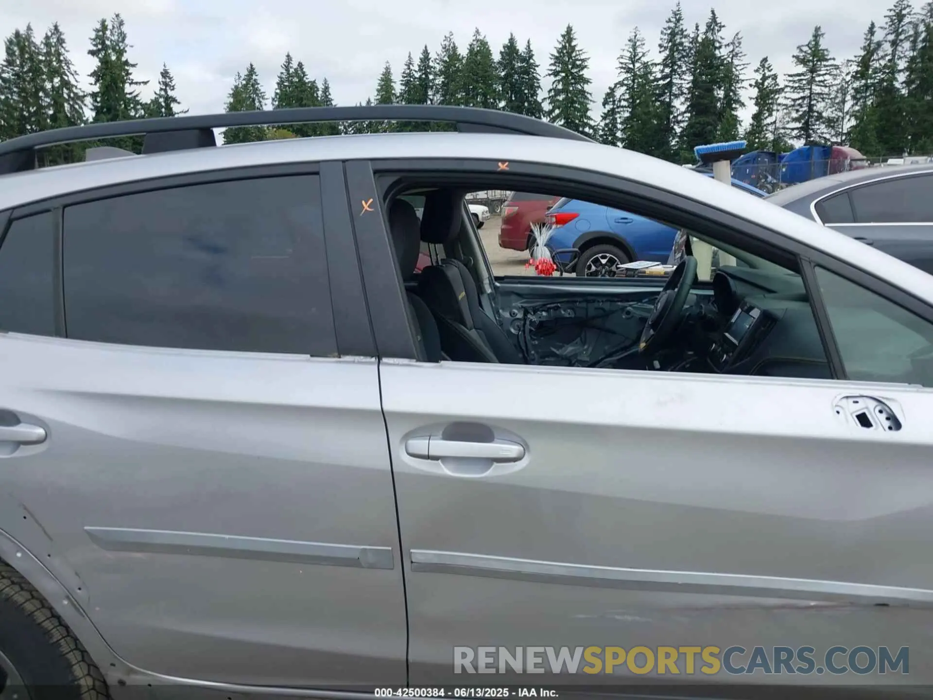 14 Photograph of a damaged car JF2GTHRC2NH237567 SUBARU CROSSTREK 2022