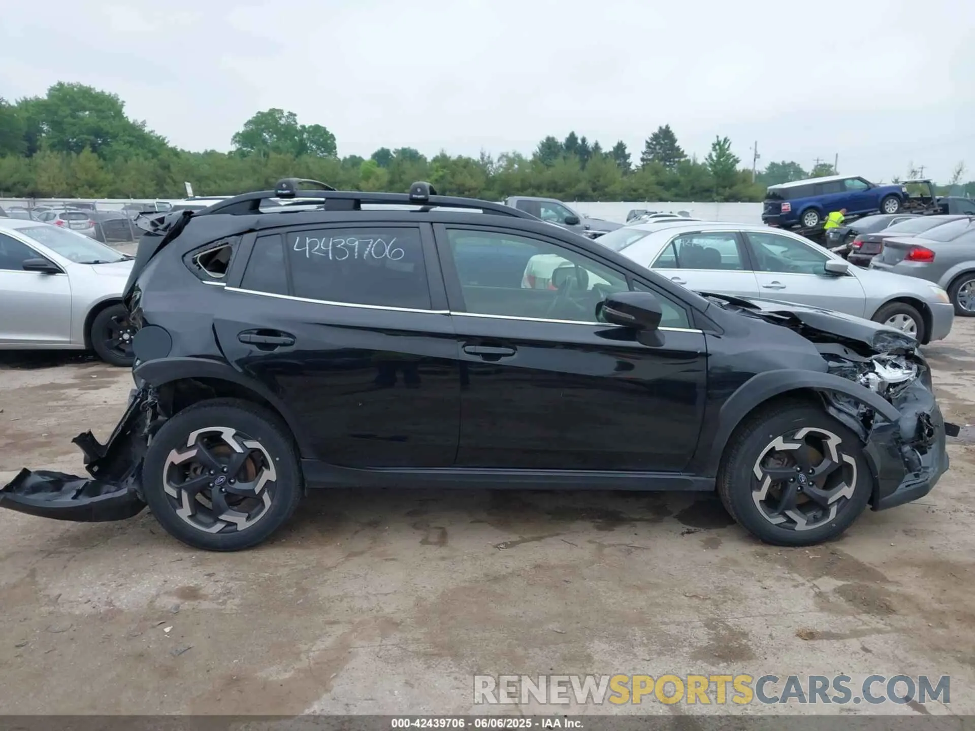 14 Photograph of a damaged car JF2GTHMC8PH304716 SUBARU CROSSTREK 2023