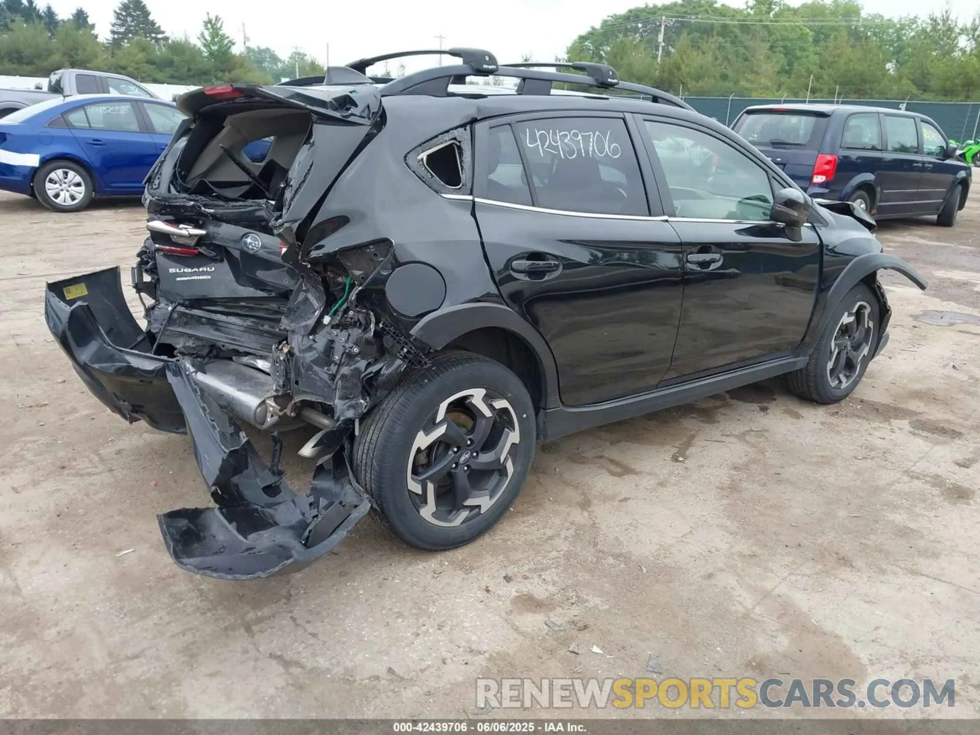 4 Photograph of a damaged car JF2GTHMC8PH304716 SUBARU CROSSTREK 2023