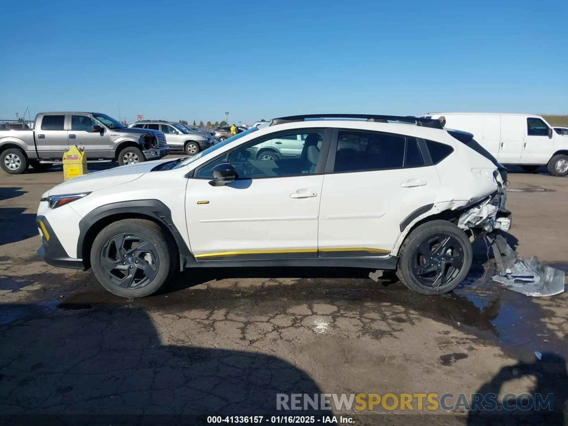 15 Photograph of a damaged car 4S4GUHF60R3701321 SUBARU CROSSTREK 2024
