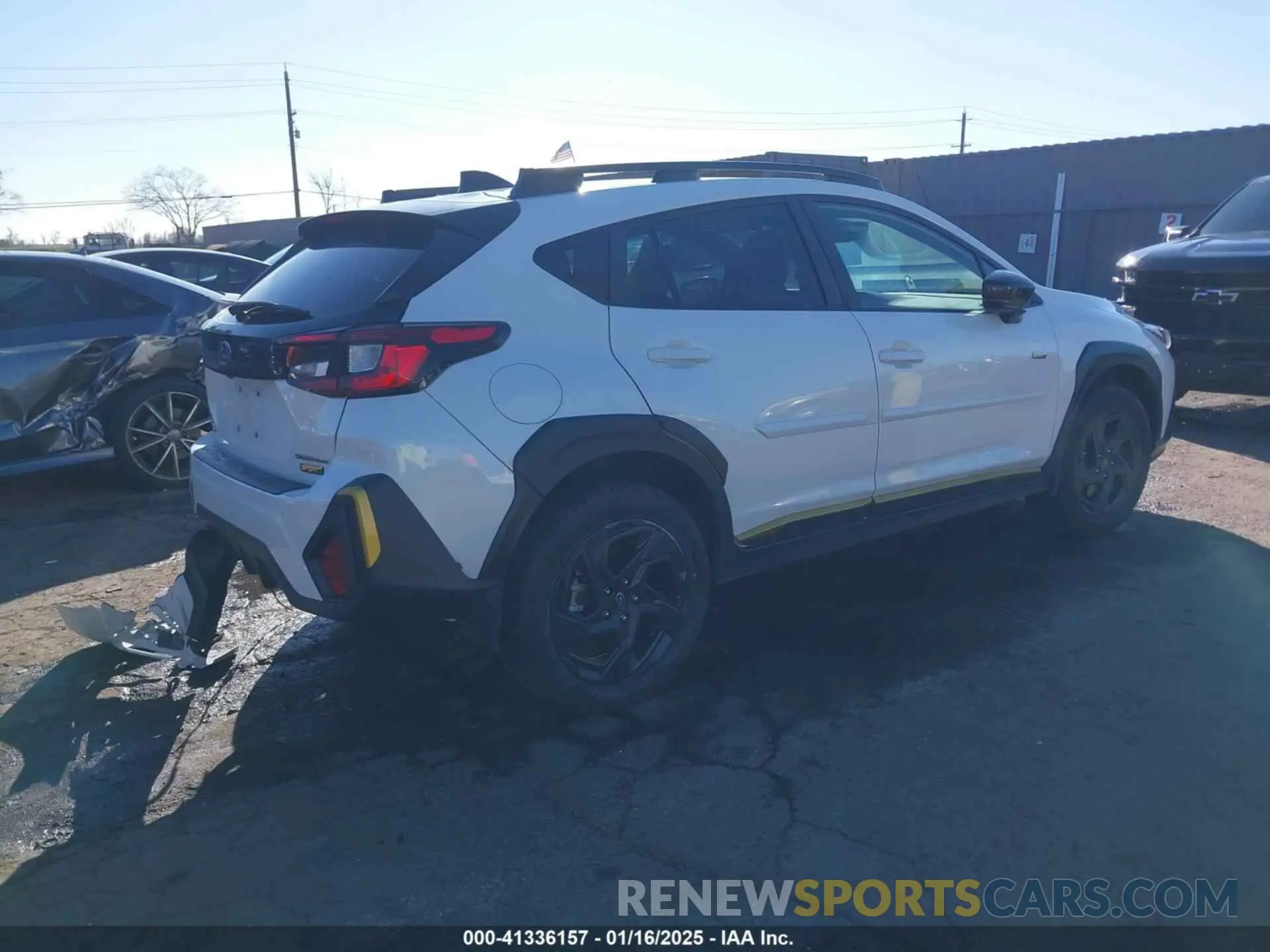 4 Photograph of a damaged car 4S4GUHF60R3701321 SUBARU CROSSTREK 2024