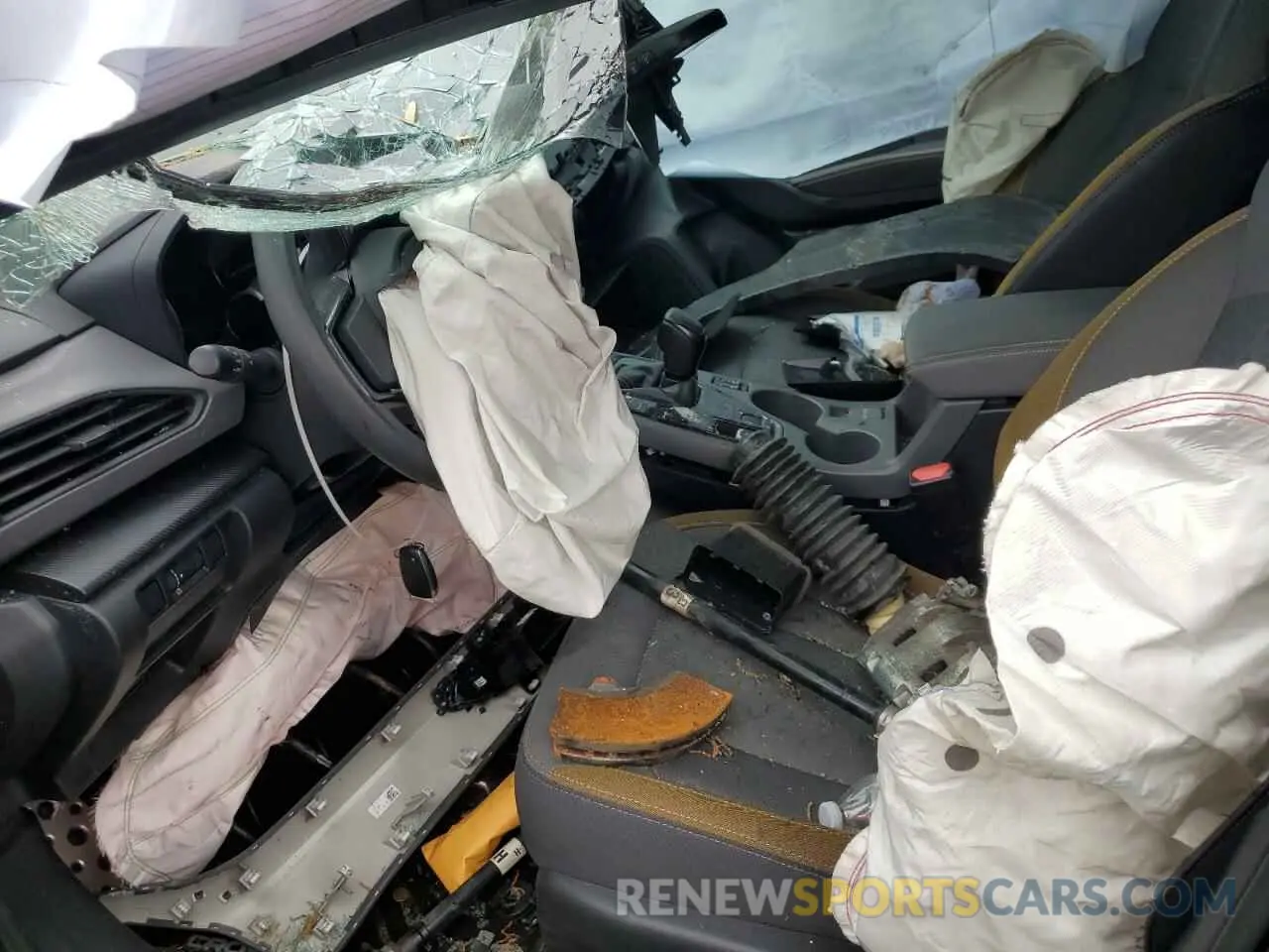 7 Photograph of a damaged car 4S4GUHF60R3715798 SUBARU CROSSTREK 2024