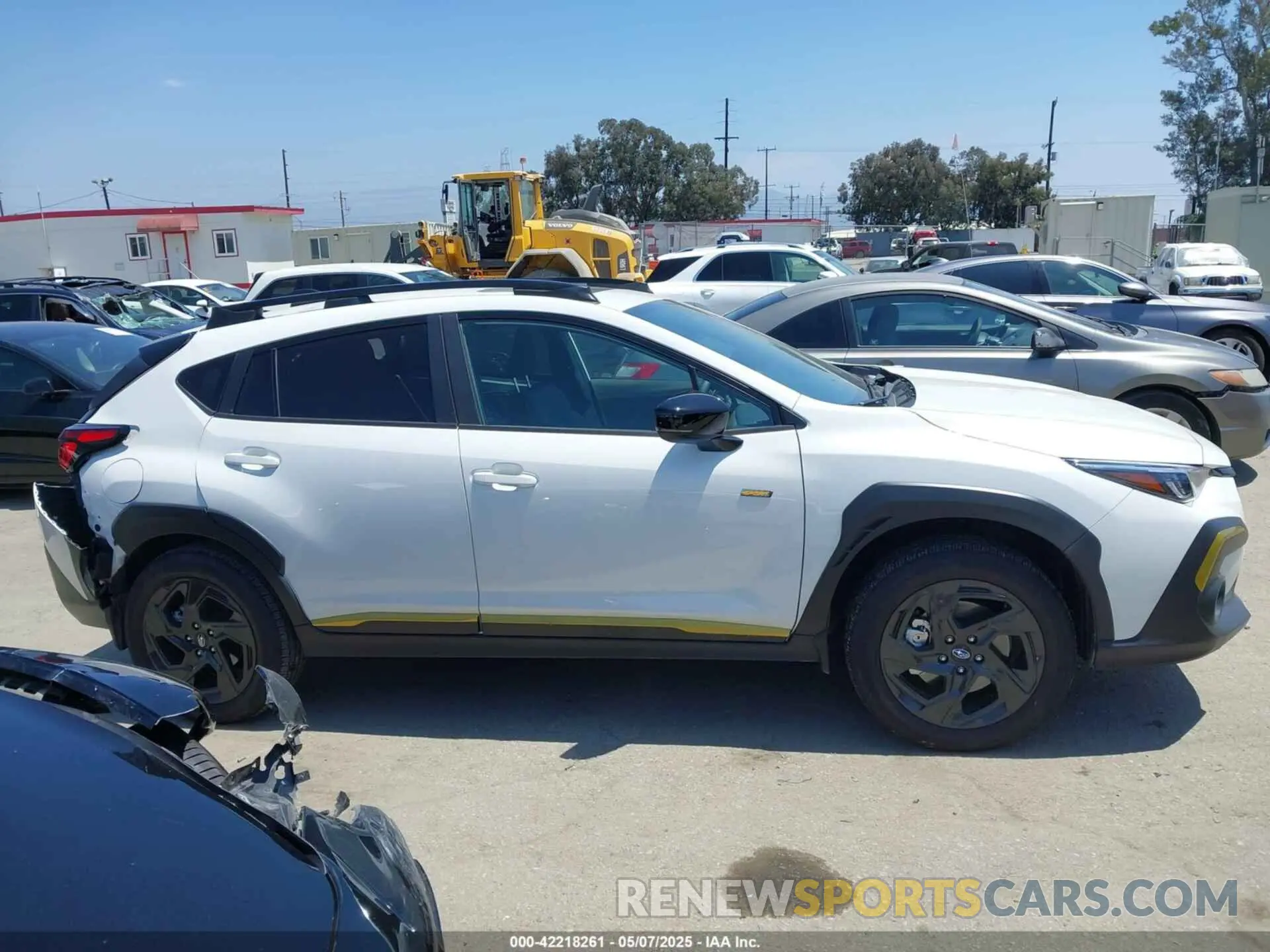 14 Photograph of a damaged car 4S4GUHF60R3828568 SUBARU CROSSTREK 2024
