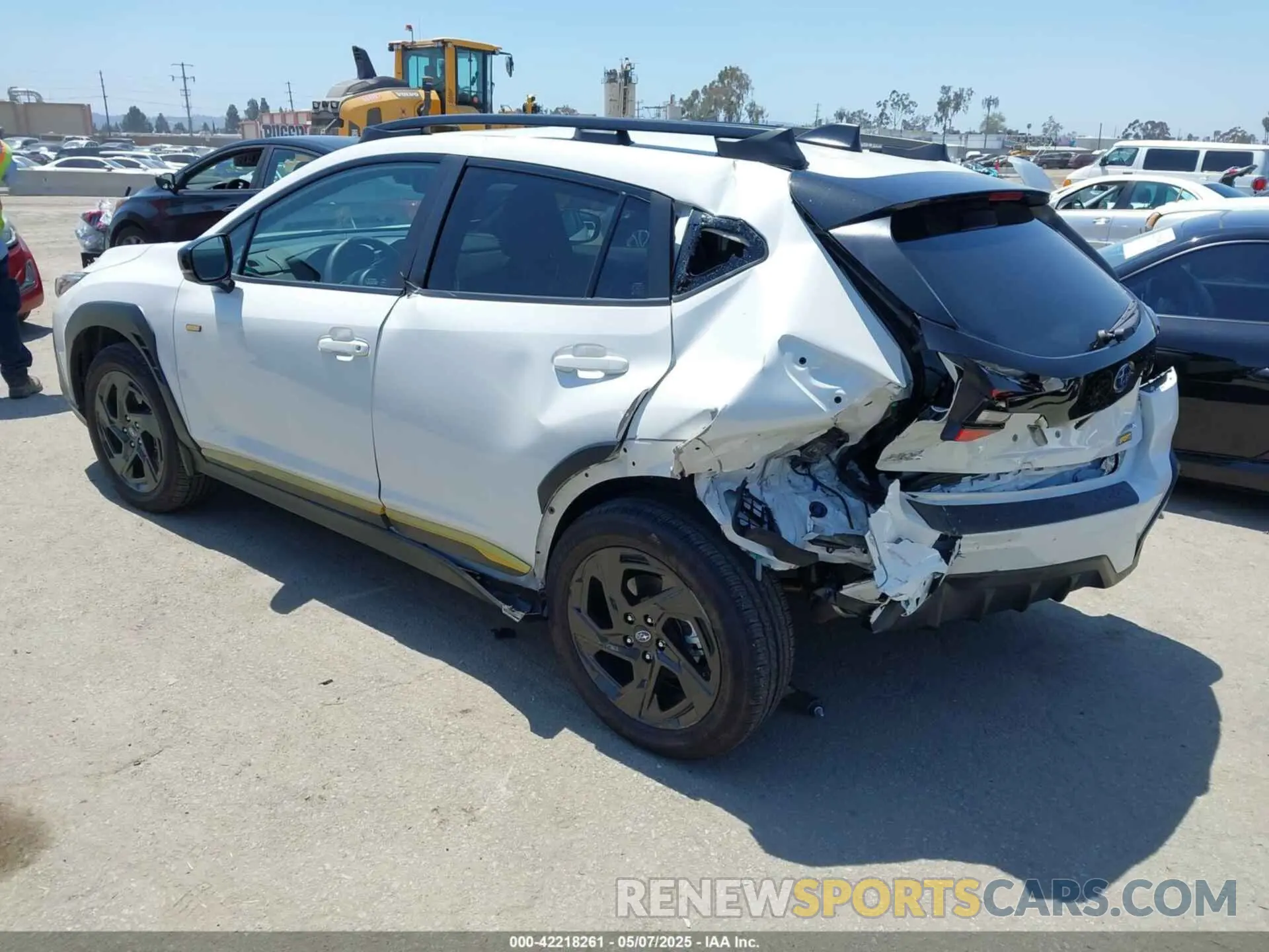 3 Photograph of a damaged car 4S4GUHF60R3828568 SUBARU CROSSTREK 2024