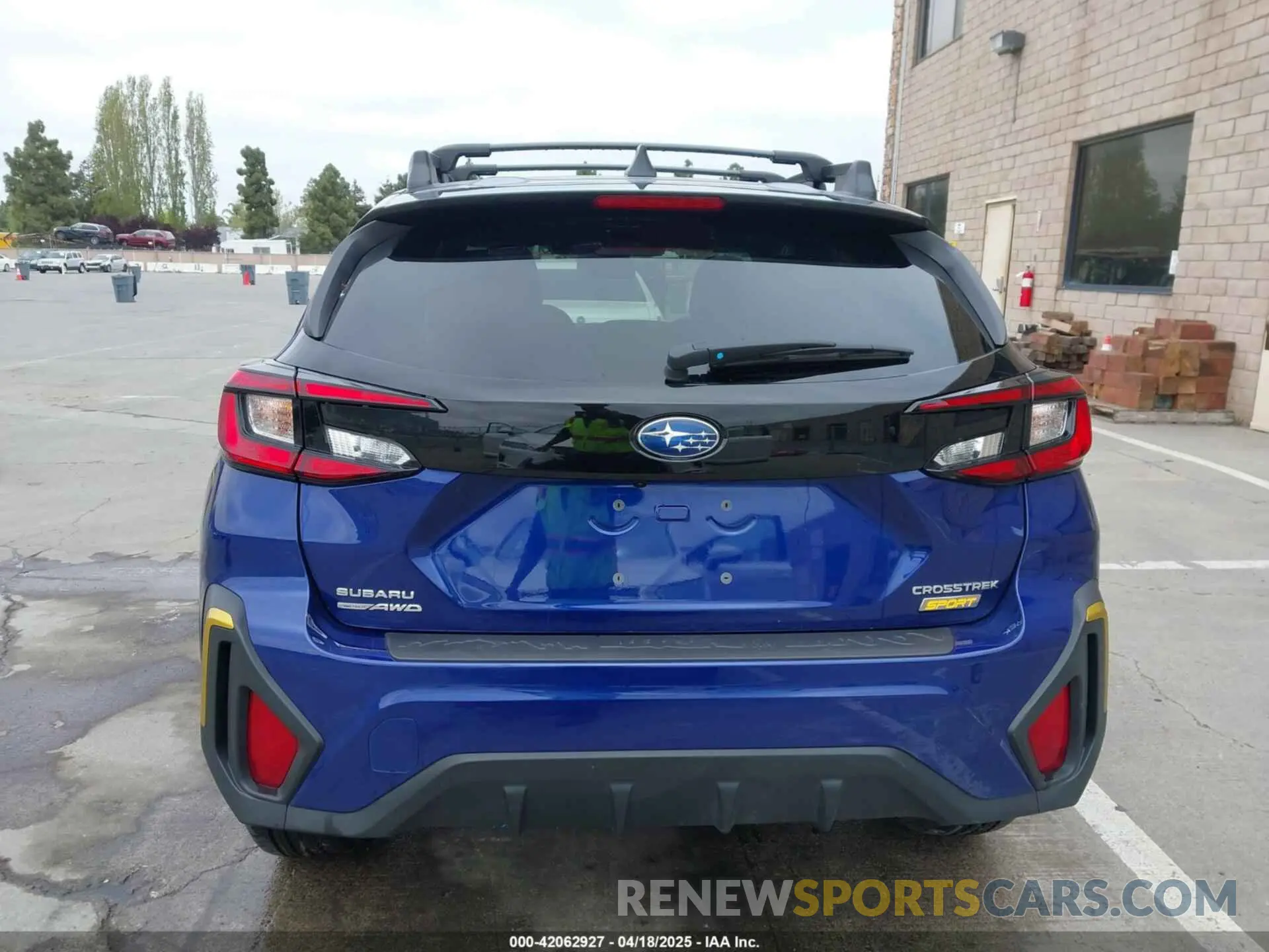 16 Photograph of a damaged car 4S4GUHF60R3841580 SUBARU CROSSTREK 2024