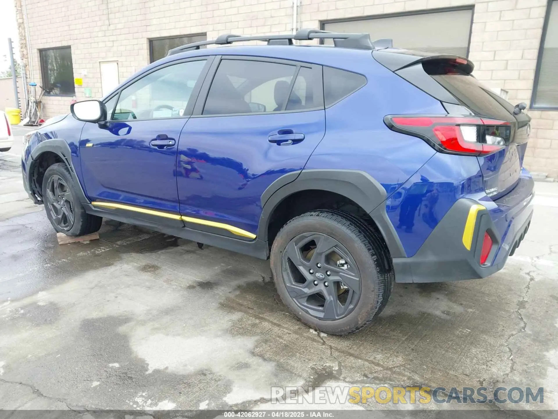 3 Photograph of a damaged car 4S4GUHF60R3841580 SUBARU CROSSTREK 2024