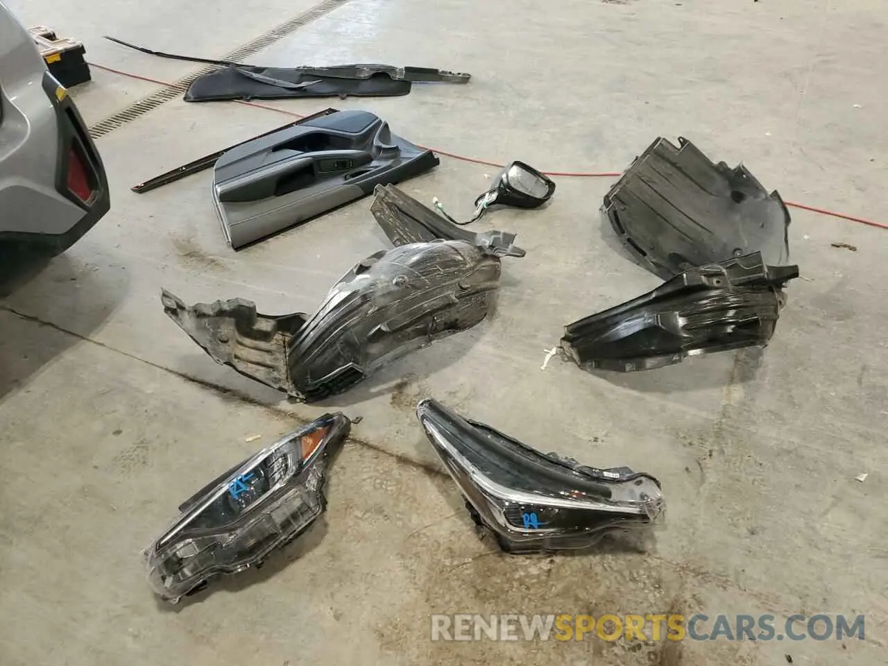 13 Photograph of a damaged car 4S4GUHF62R3735888 SUBARU CROSSTREK 2024
