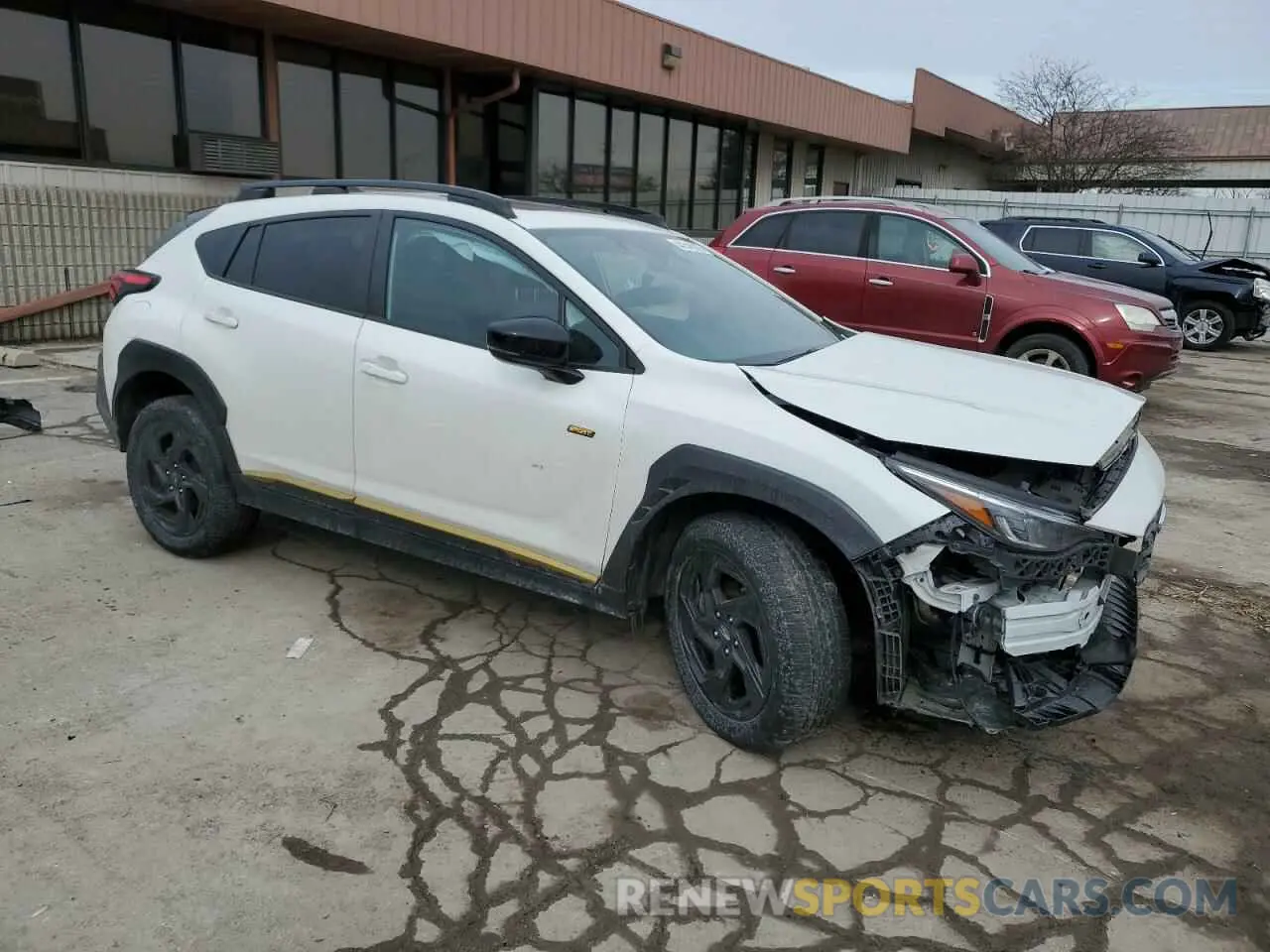 4 Photograph of a damaged car 4S4GUHF63R3750609 SUBARU CROSSTREK 2024