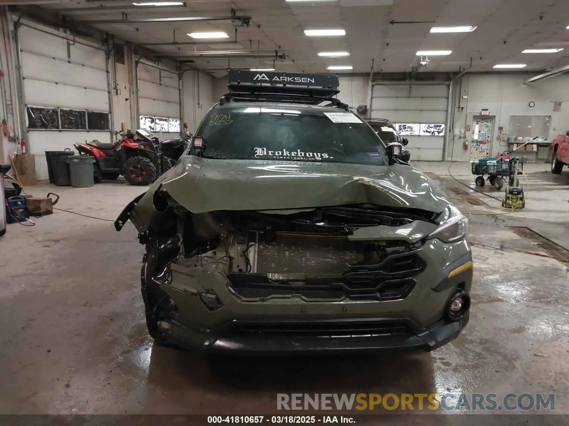 12 Photograph of a damaged car 4S4GUHF63R3778796 SUBARU CROSSTREK 2024