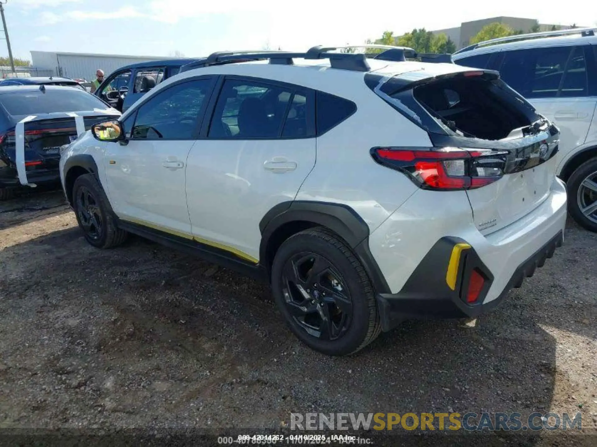 3 Photograph of a damaged car 4S4GUHF65R3808073 SUBARU CROSSTREK 2024