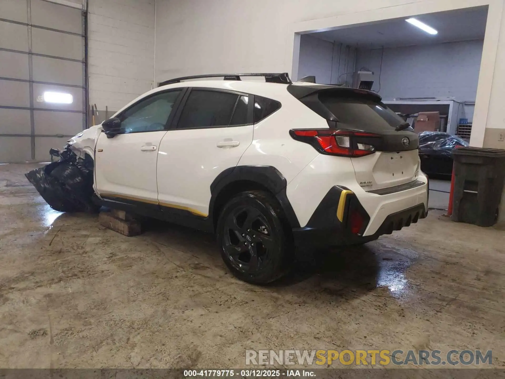3 Photograph of a damaged car 4S4GUHF66R3765573 SUBARU CROSSTREK 2024