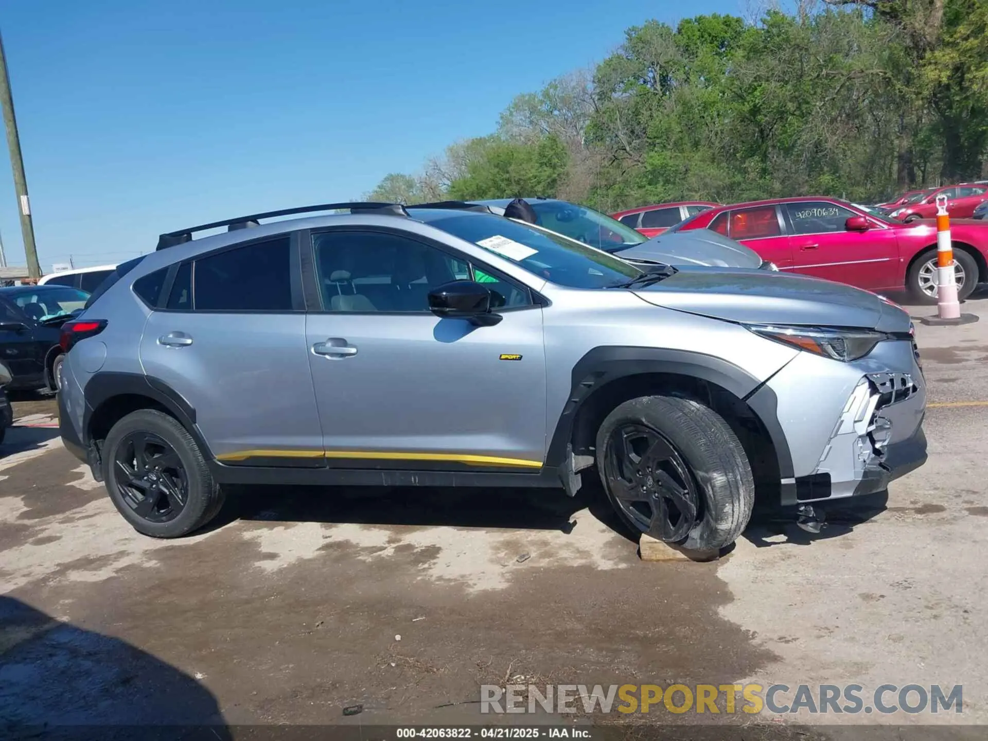 13 Photograph of a damaged car 4S4GUHF66R3796175 SUBARU CROSSTREK 2024