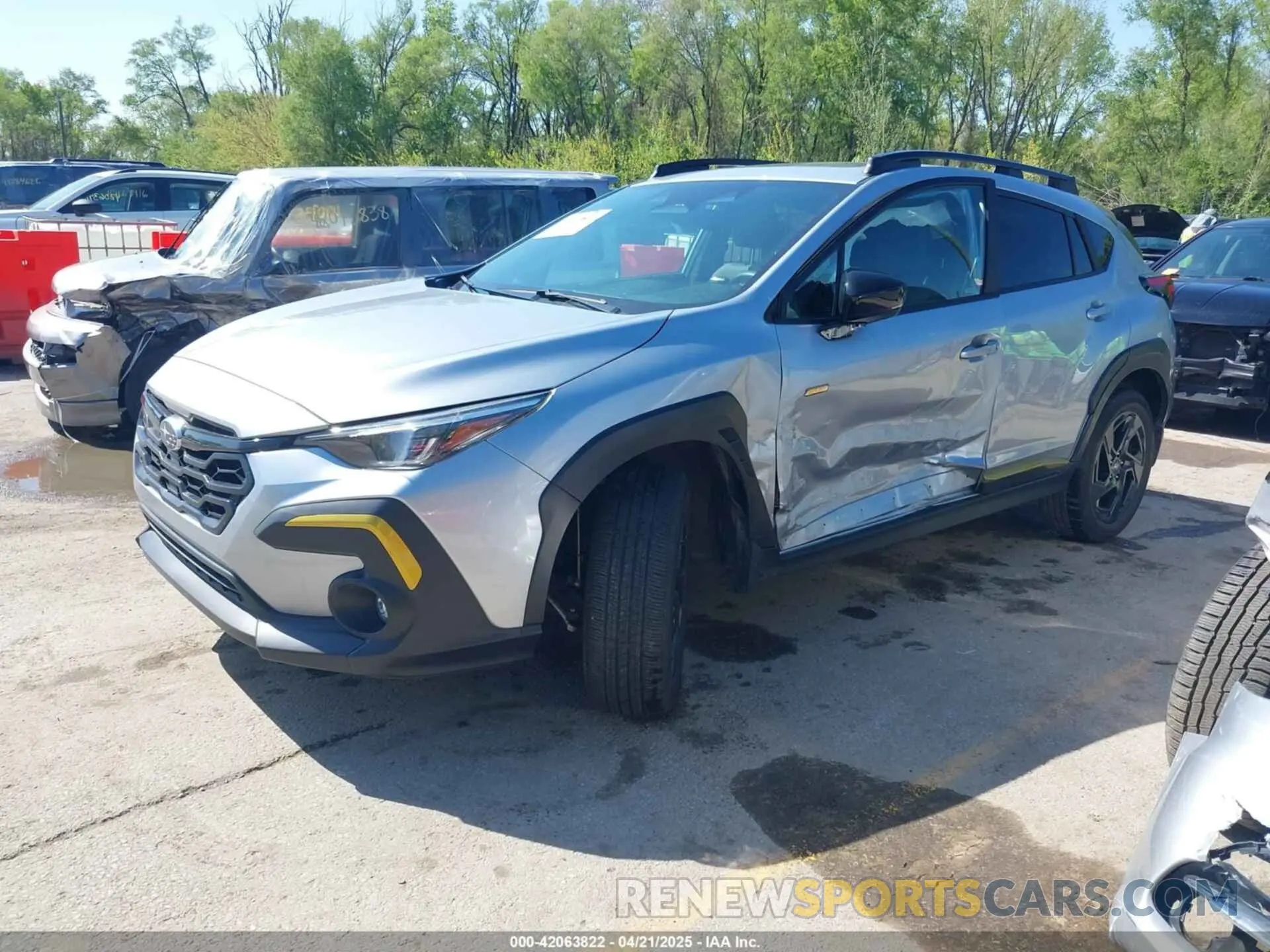 2 Photograph of a damaged car 4S4GUHF66R3796175 SUBARU CROSSTREK 2024