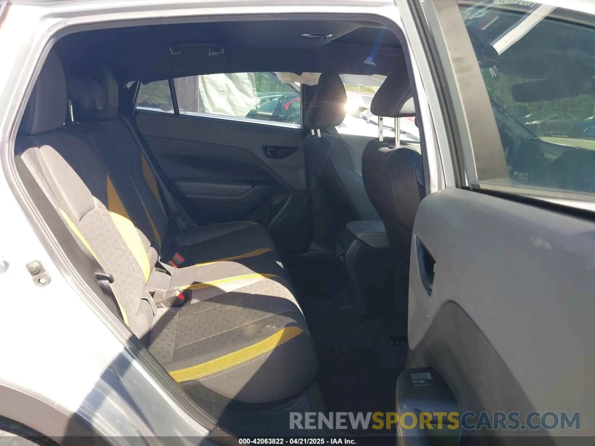 8 Photograph of a damaged car 4S4GUHF66R3796175 SUBARU CROSSTREK 2024