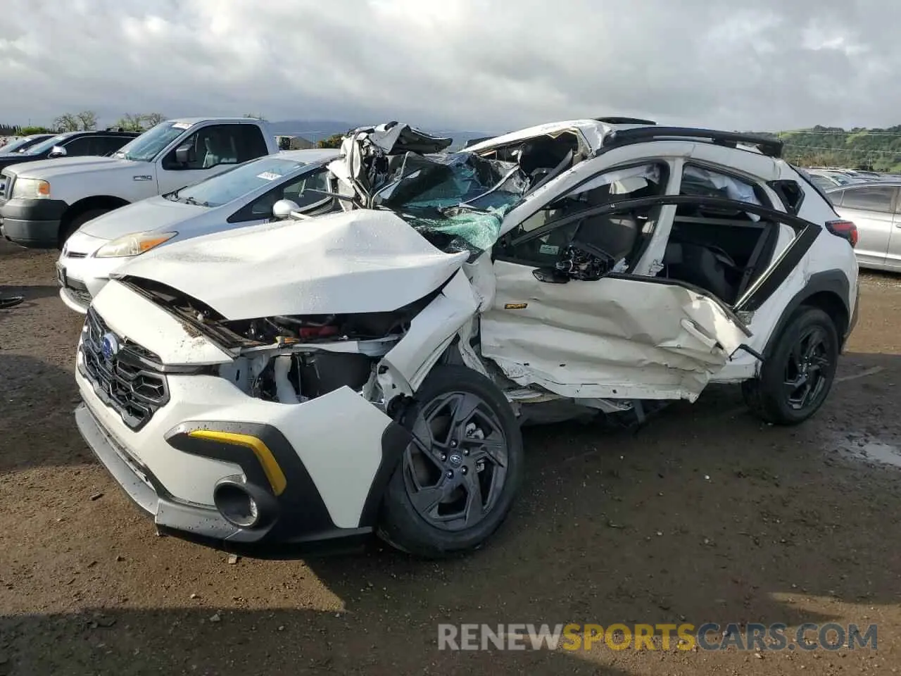 1 Photograph of a damaged car 4S4GUHF67R3825361 SUBARU CROSSTREK 2024