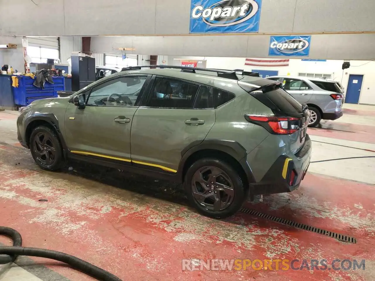2 Photograph of a damaged car 4S4GUHF68R3707223 SUBARU CROSSTREK 2024