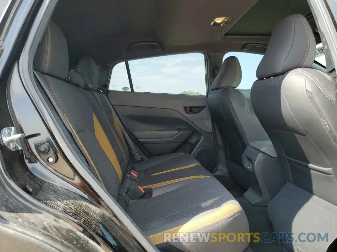 11 Photograph of a damaged car 4S4GUHF68R3776803 SUBARU CROSSTREK 2024