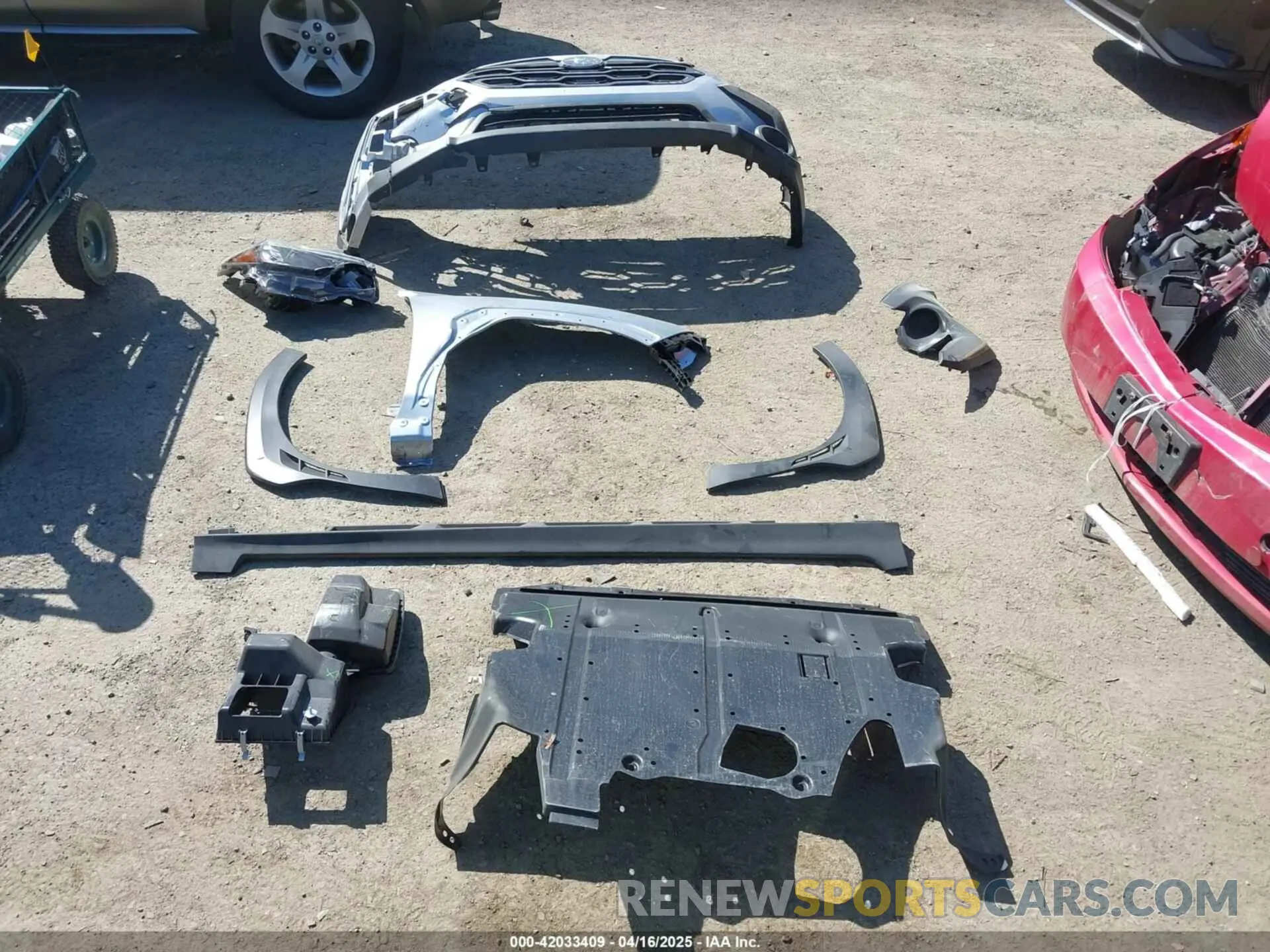 12 Photograph of a damaged car 4S4GUHF68R3840421 SUBARU CROSSTREK 2024