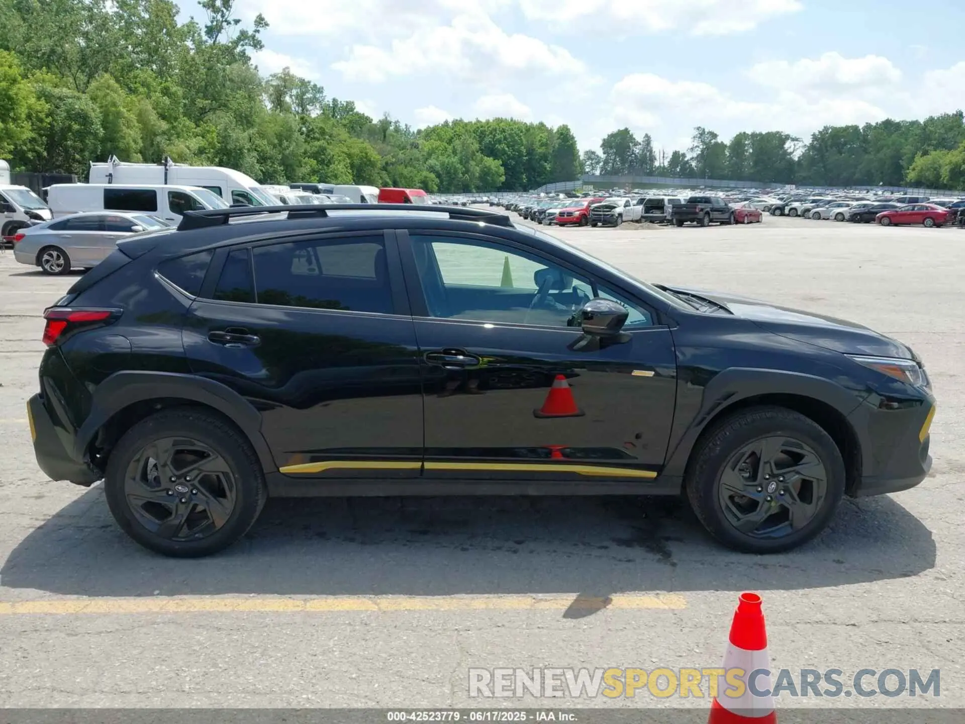 13 Photograph of a damaged car 4S4GUHF6XR3747089 SUBARU CROSSTREK 2024