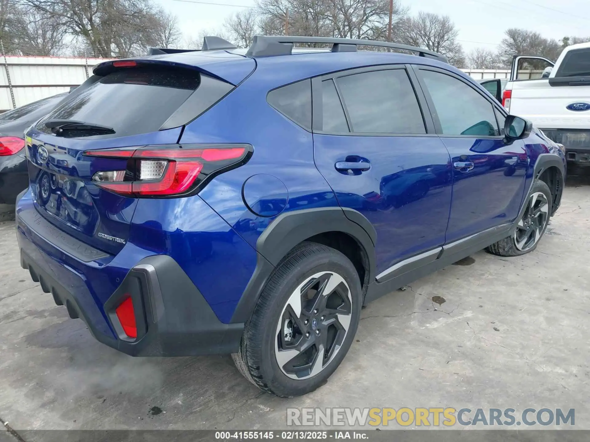 4 Photograph of a damaged car 4S4GUHL62R3810075 SUBARU CROSSTREK 2024