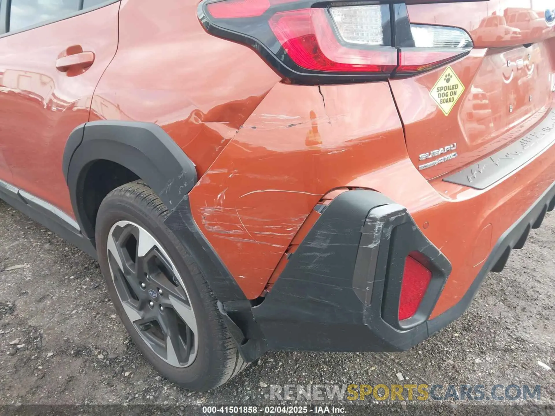 6 Photograph of a damaged car 4S4GUHL63R3820579 SUBARU CROSSTREK 2024