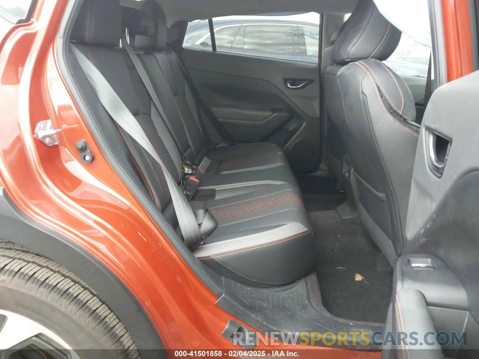 8 Photograph of a damaged car 4S4GUHL63R3820579 SUBARU CROSSTREK 2024