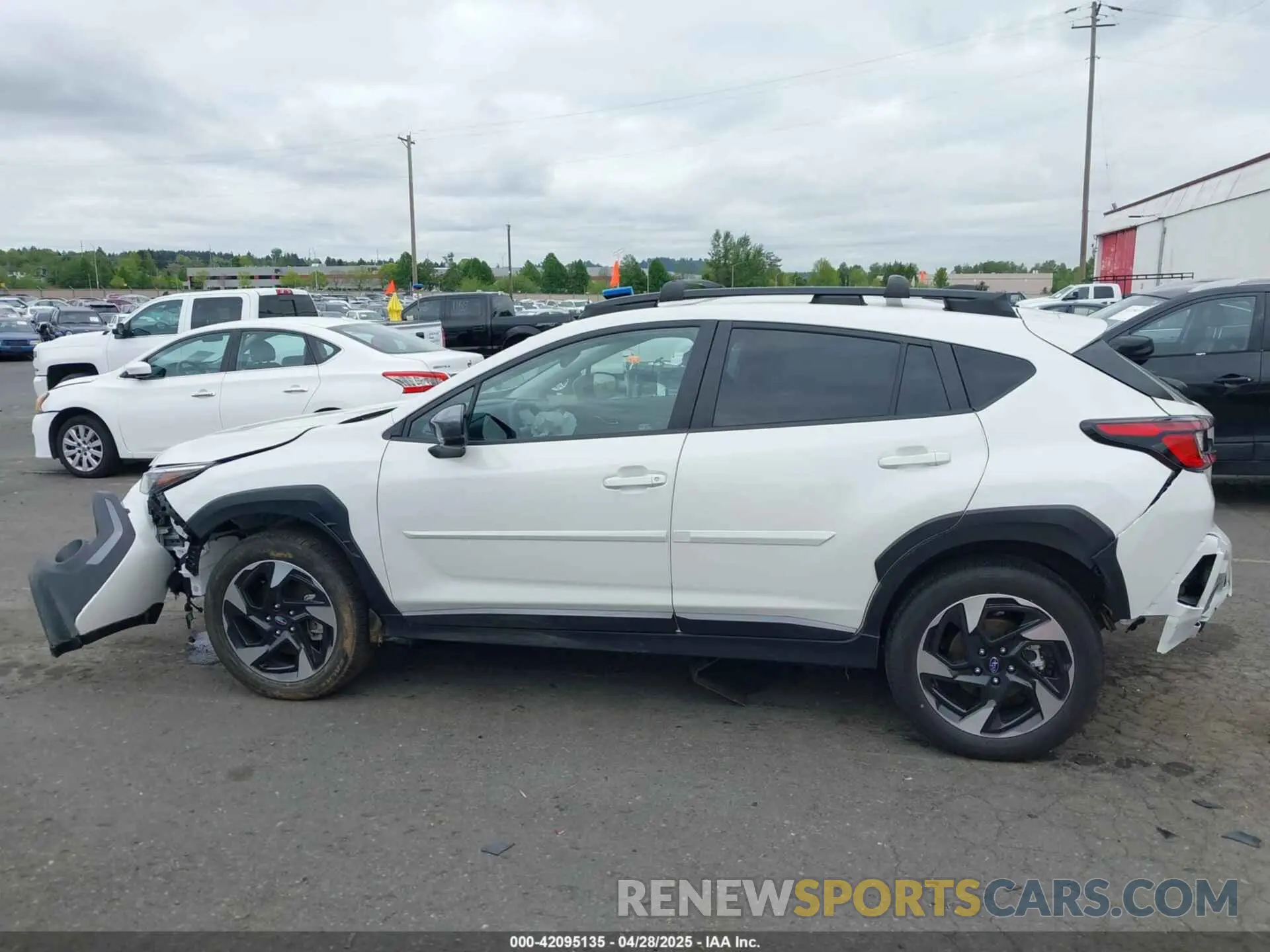 14 Photograph of a damaged car 4S4GUHL68R3748276 SUBARU CROSSTREK 2024