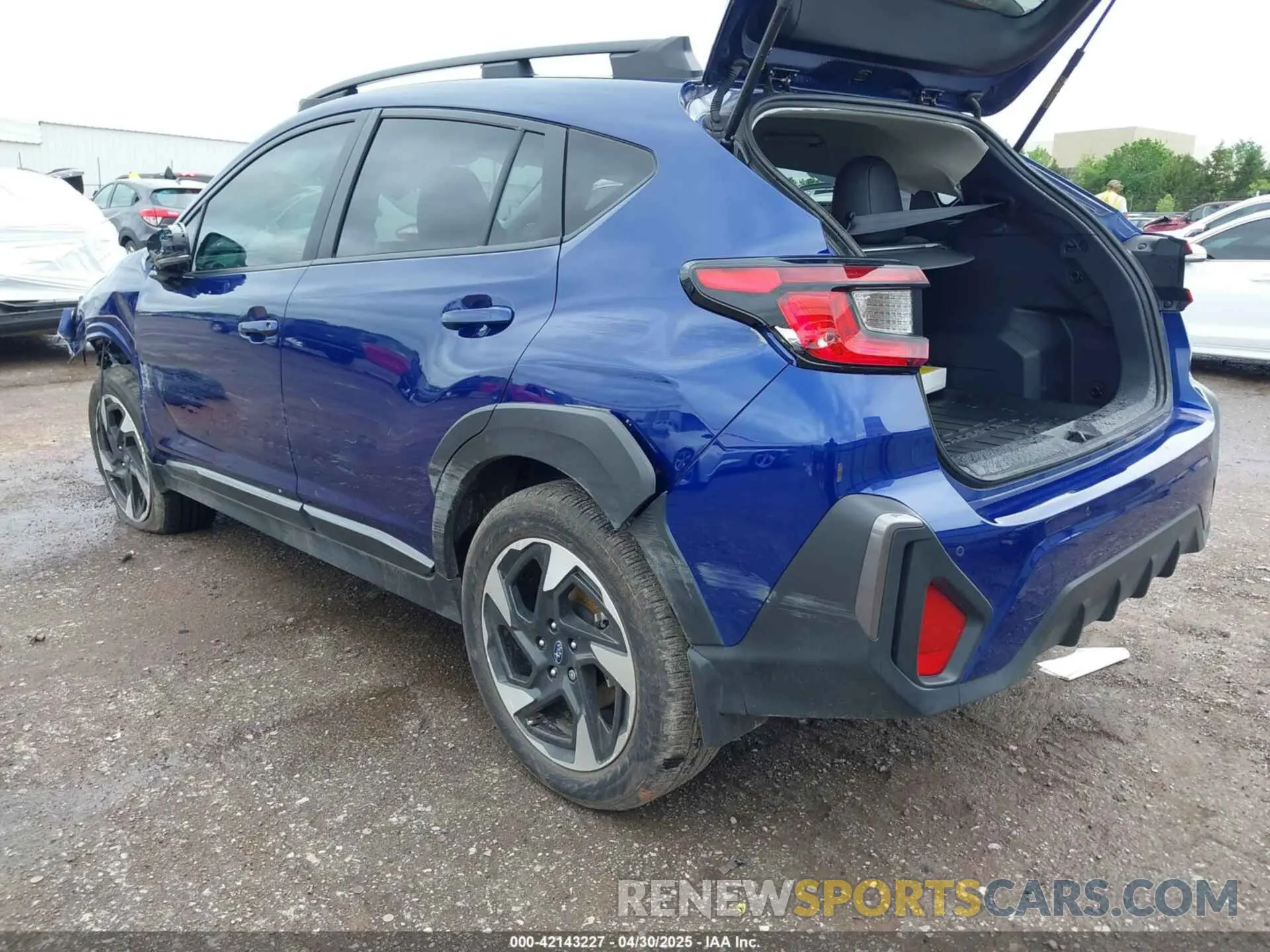 3 Photograph of a damaged car 4S4GUHL68R3811375 SUBARU CROSSTREK 2024