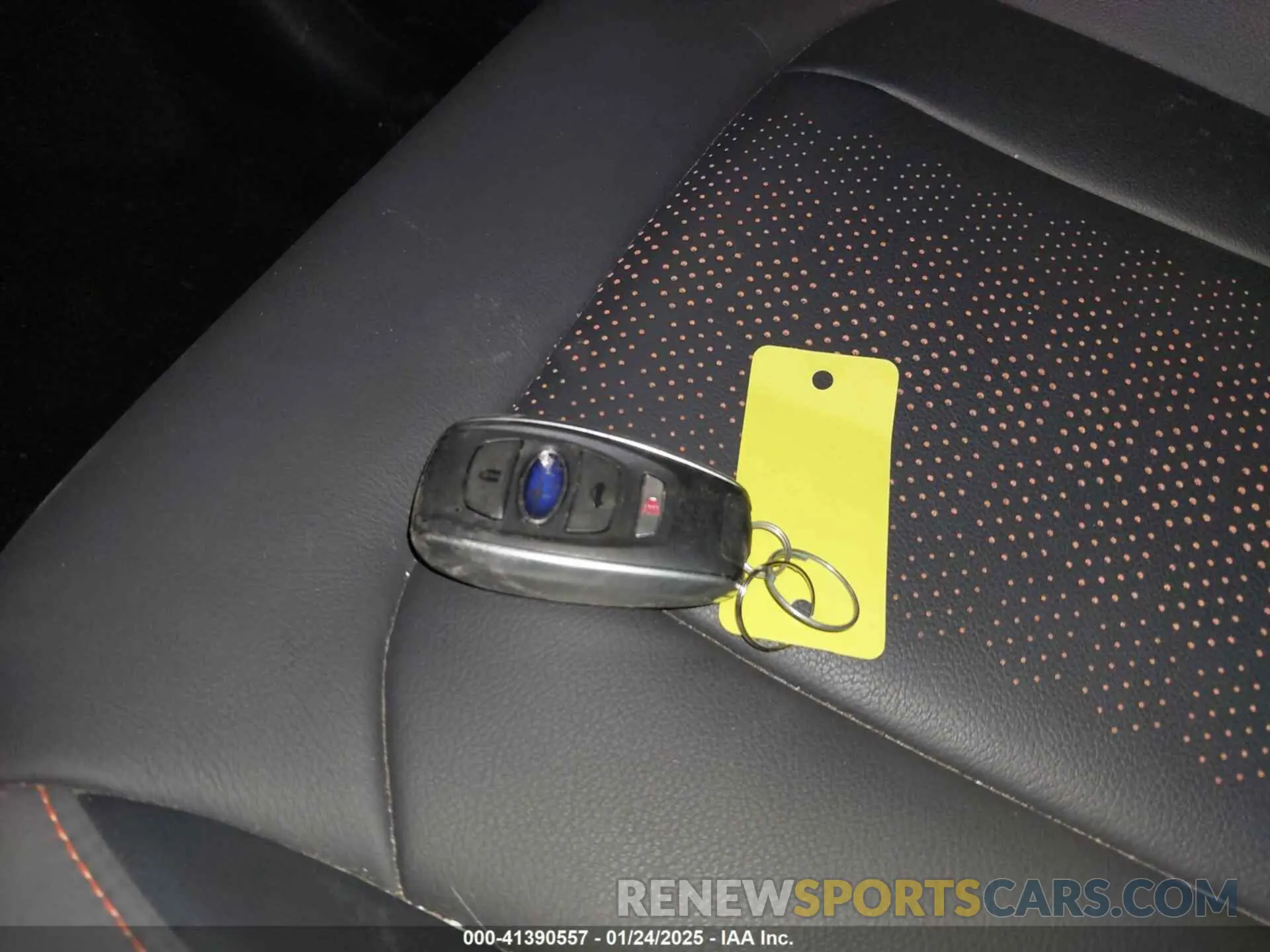 11 Photograph of a damaged car 4S4GUHL69R3722785 SUBARU CROSSTREK 2024