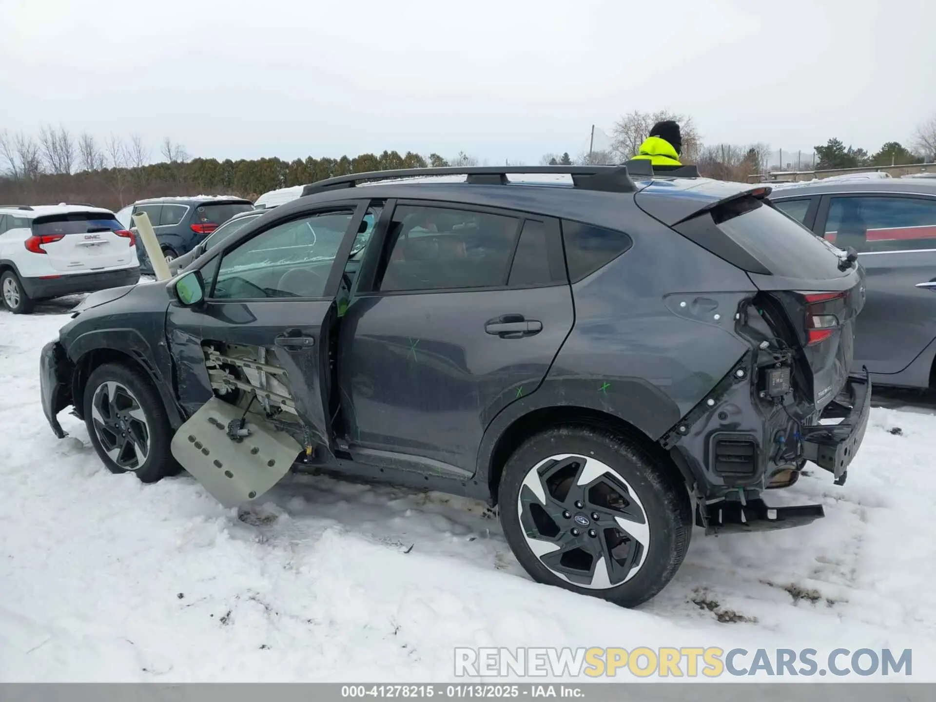 15 Photograph of a damaged car 4S4GUHM61R3708832 SUBARU CROSSTREK 2024