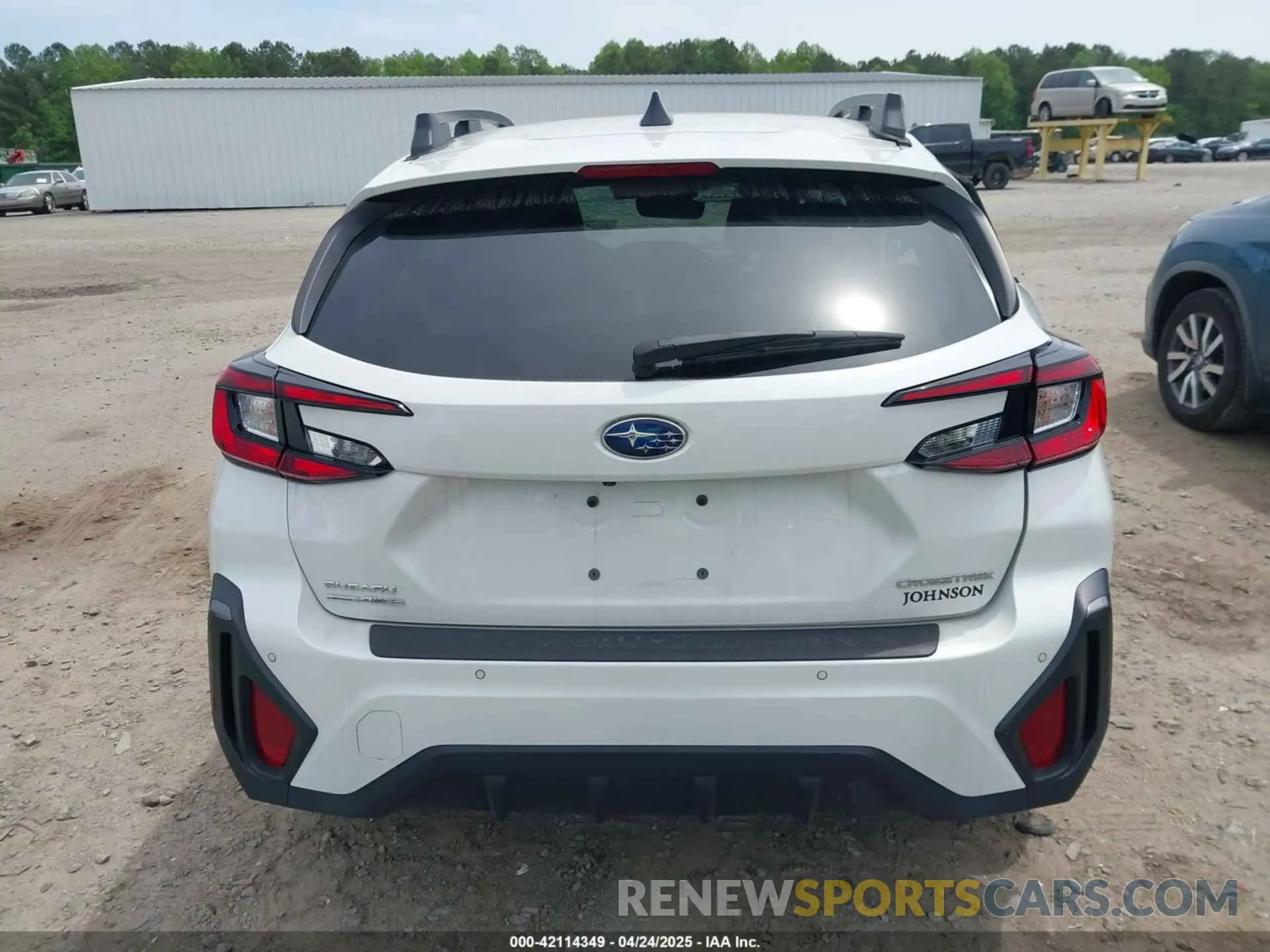 15 Photograph of a damaged car 4S4GUHM63R3718634 SUBARU CROSSTREK 2024