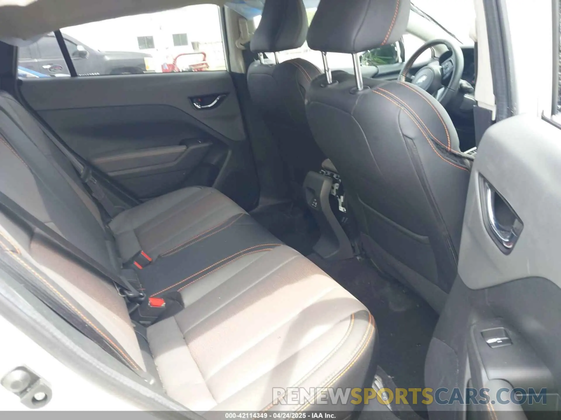 8 Photograph of a damaged car 4S4GUHM63R3718634 SUBARU CROSSTREK 2024