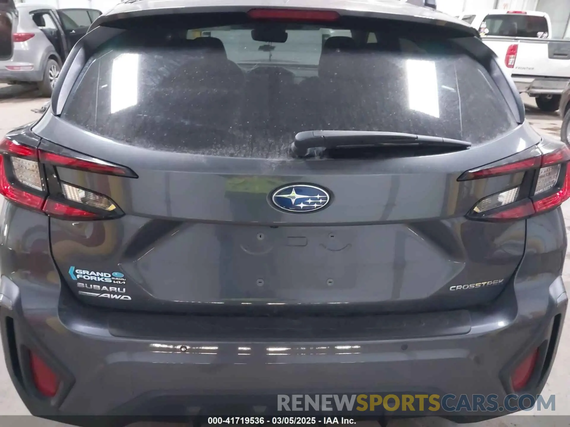 16 Photograph of a damaged car 4S4GUHM6XR3793251 SUBARU CROSSTREK 2024