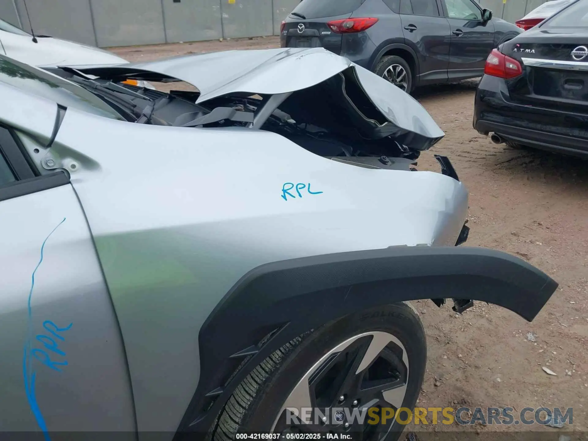 18 Photograph of a damaged car 4S4GUHM6XR3828421 SUBARU CROSSTREK 2024