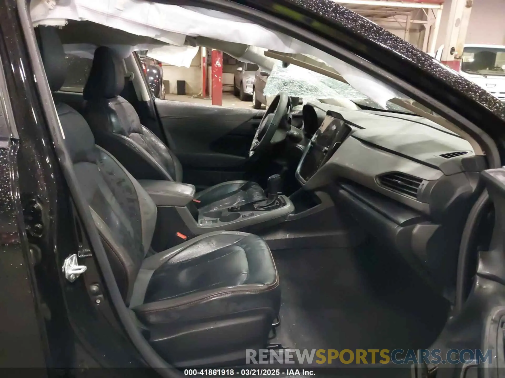 5 Photograph of a damaged car 4S4GUHN64R3778145 SUBARU CROSSTREK 2024