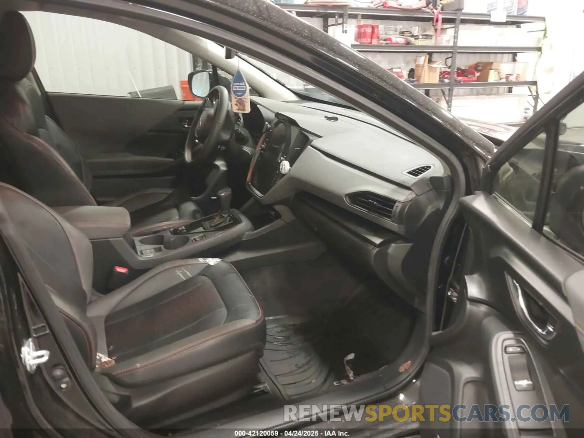5 Photograph of a damaged car 4S4GUHN65R3767168 SUBARU CROSSTREK 2024
