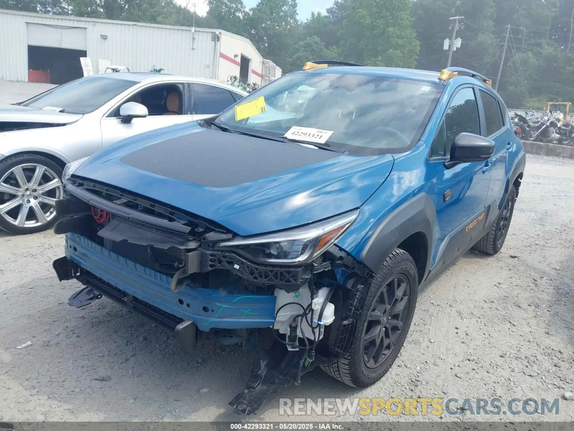 2 Photograph of a damaged car 4S4GUHT62R3753800 SUBARU CROSSTREK 2024