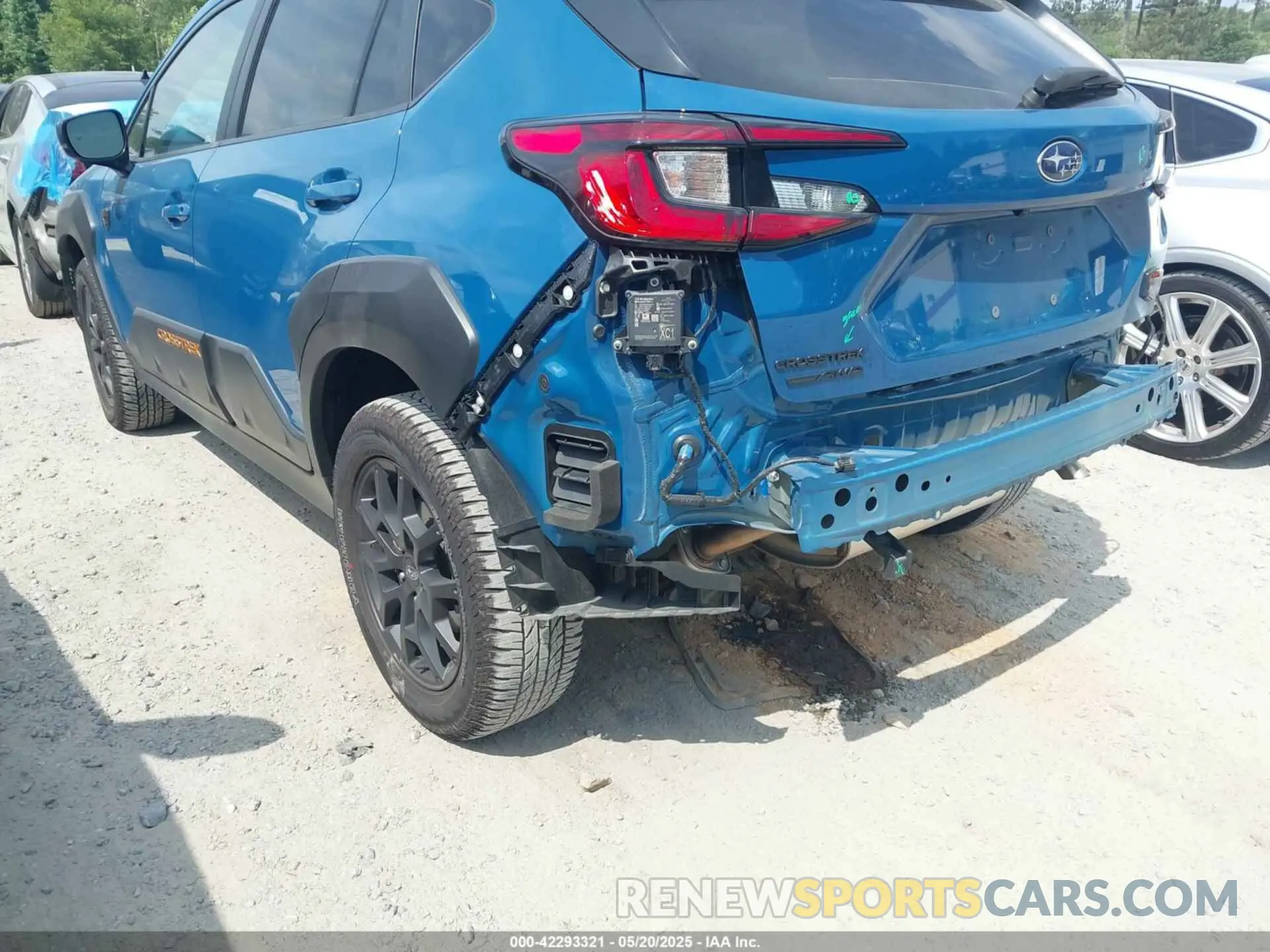 20 Photograph of a damaged car 4S4GUHT62R3753800 SUBARU CROSSTREK 2024