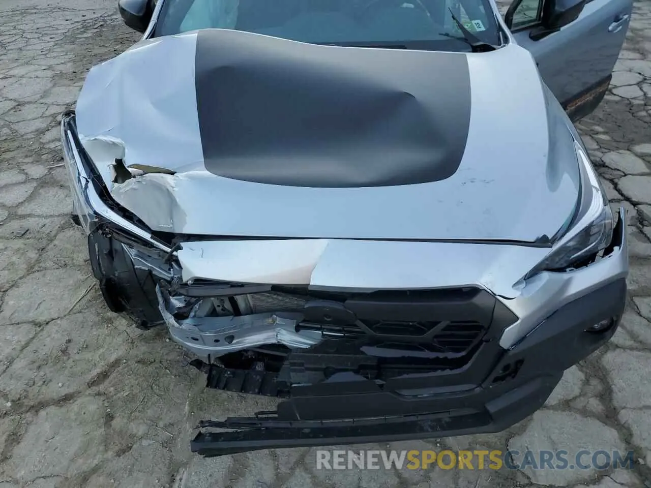 11 Photograph of a damaged car 4S4GUHU60R3748481 SUBARU CROSSTREK 2024