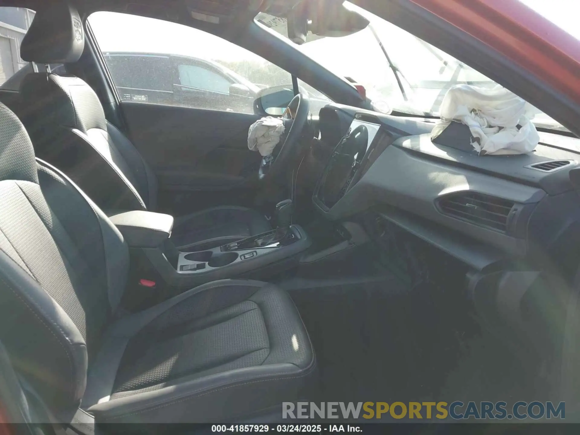 5 Photograph of a damaged car 4S4GUHU60R3814320 SUBARU CROSSTREK 2024