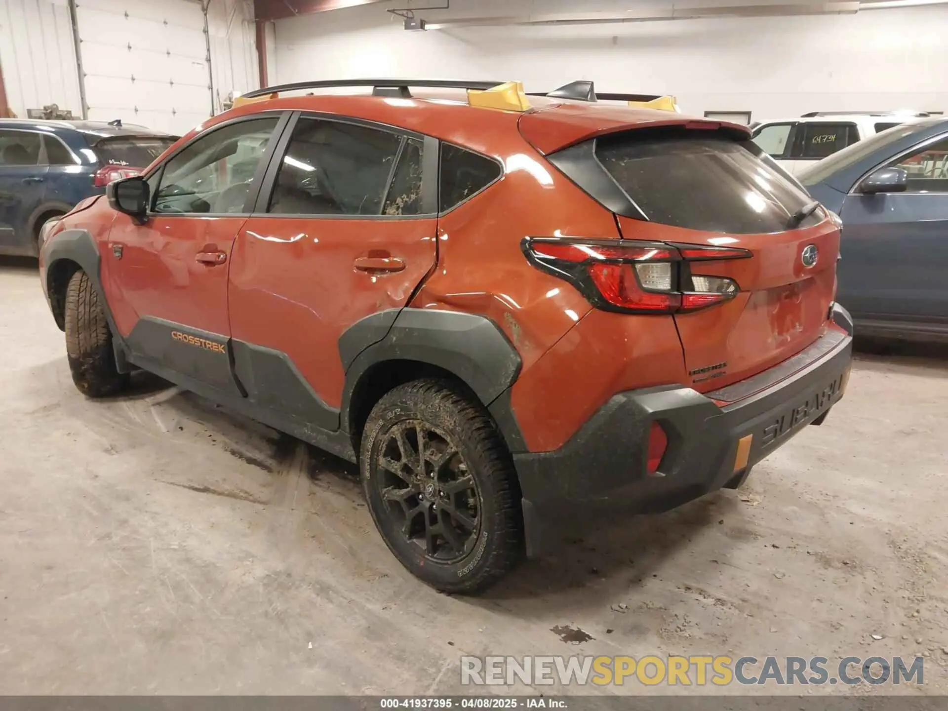 3 Photograph of a damaged car 4S4GUHU61R3795938 SUBARU CROSSTREK 2024
