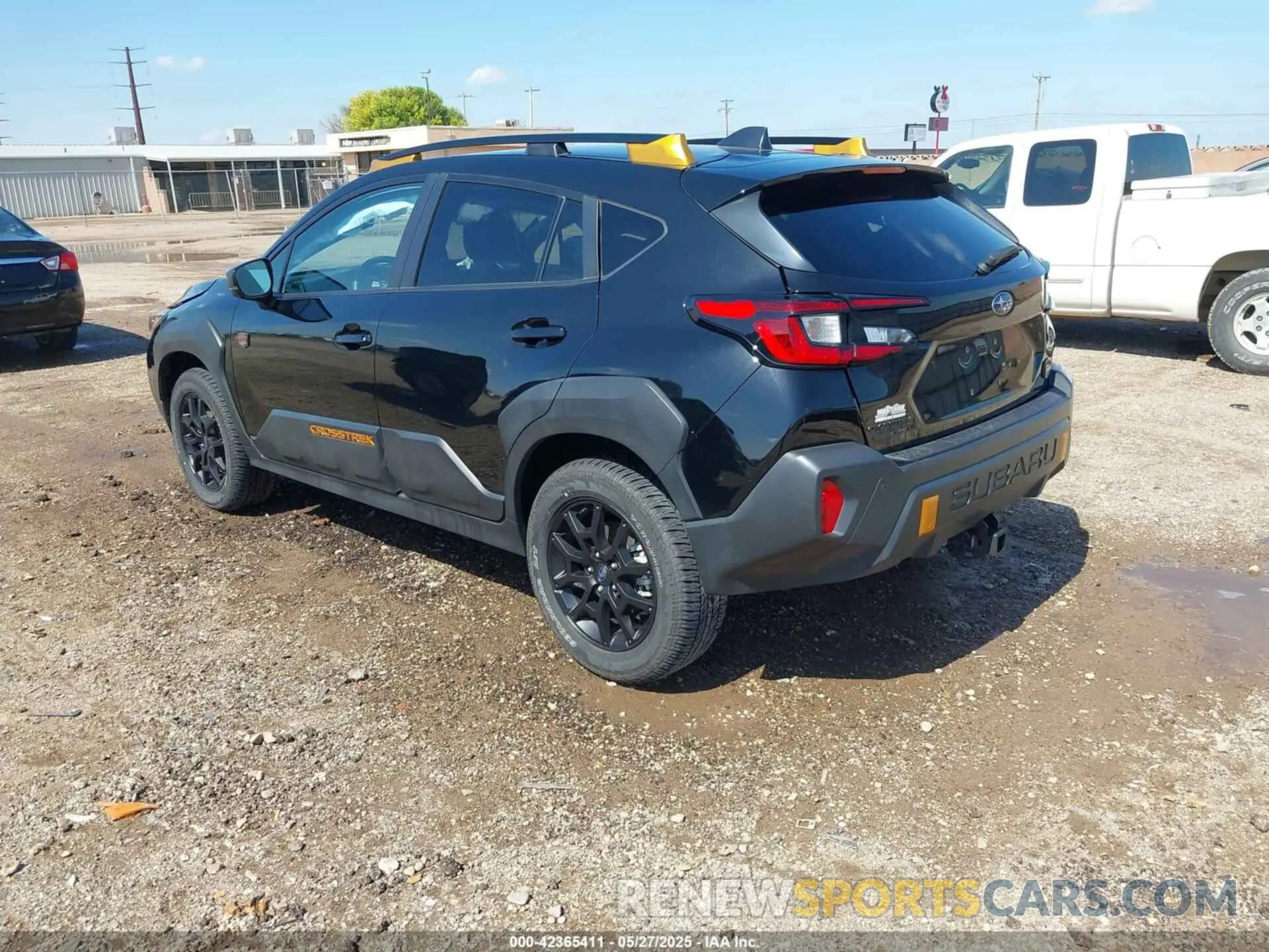 3 Photograph of a damaged car 4S4GUHU62R3785564 SUBARU CROSSTREK 2024