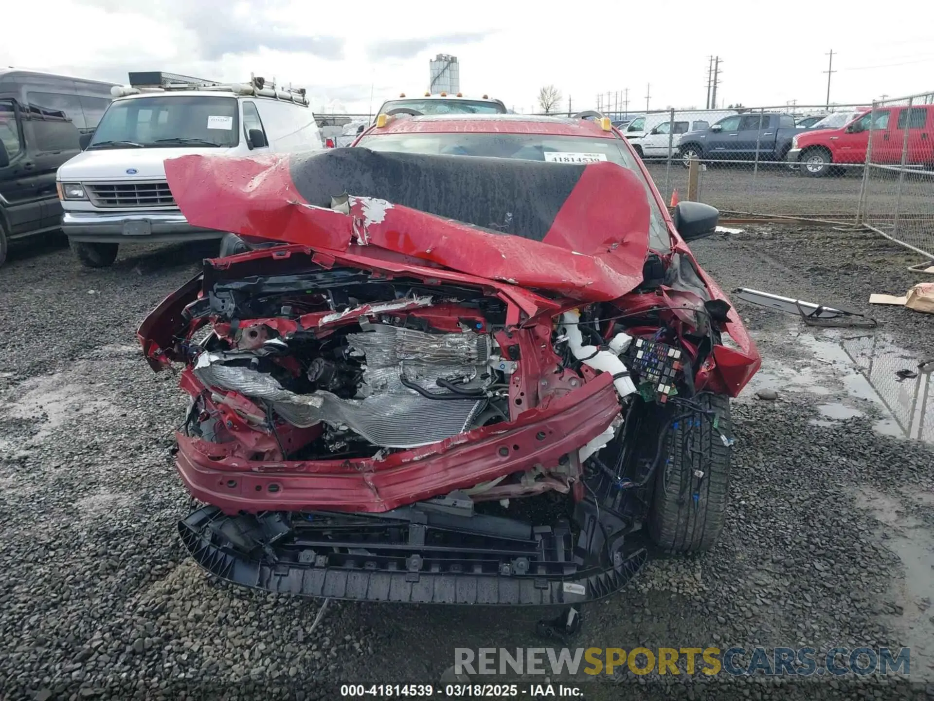 13 Photograph of a damaged car 4S4GUHU63R3842029 SUBARU CROSSTREK 2024