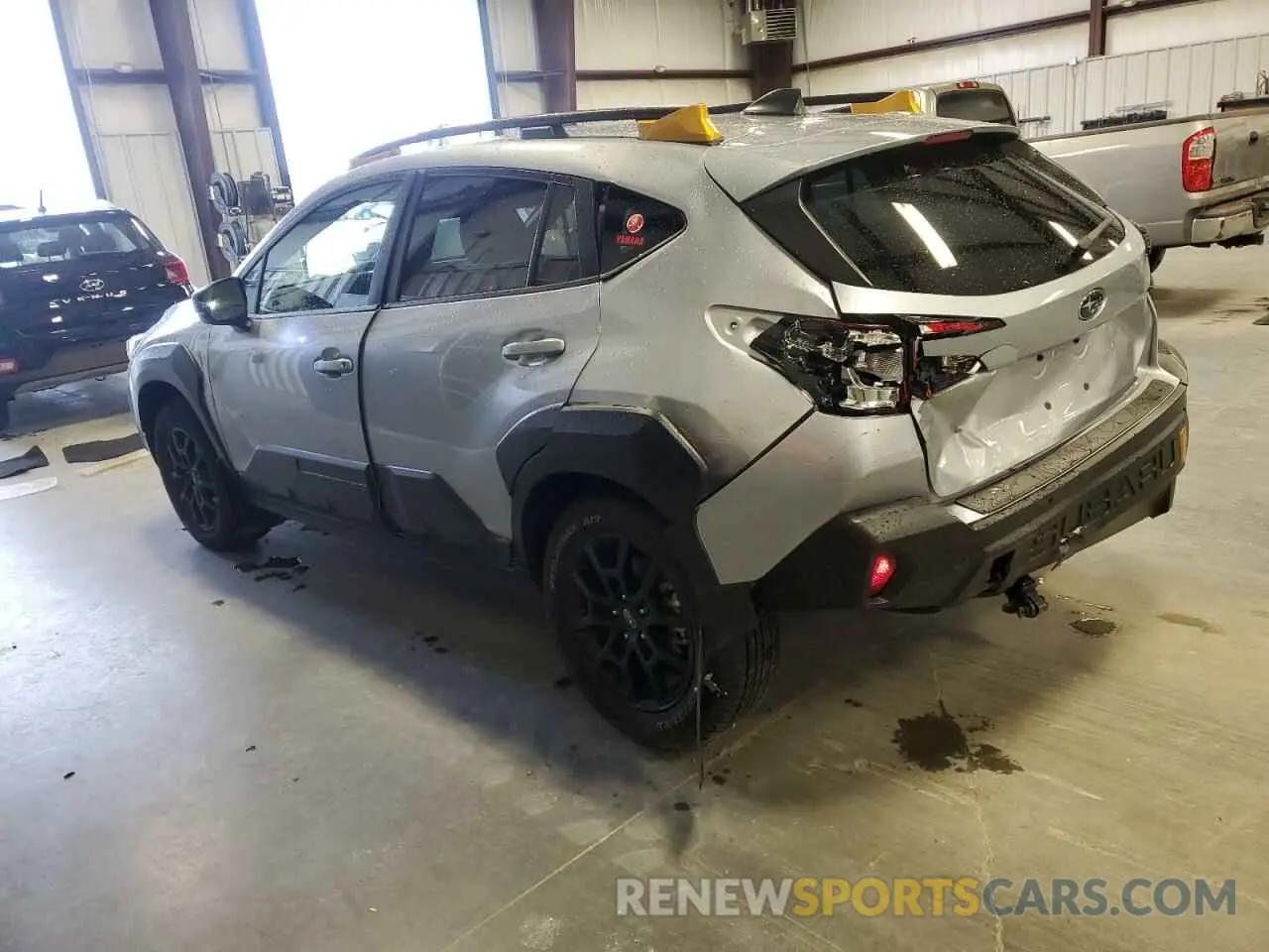 2 Photograph of a damaged car 4S4GUHU69R3783214 SUBARU CROSSTREK 2024