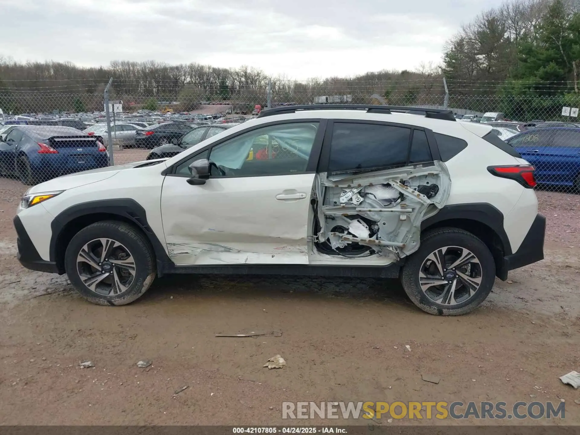 14 Photograph of a damaged car JF2GUADC0R8251789 SUBARU CROSSTREK 2024