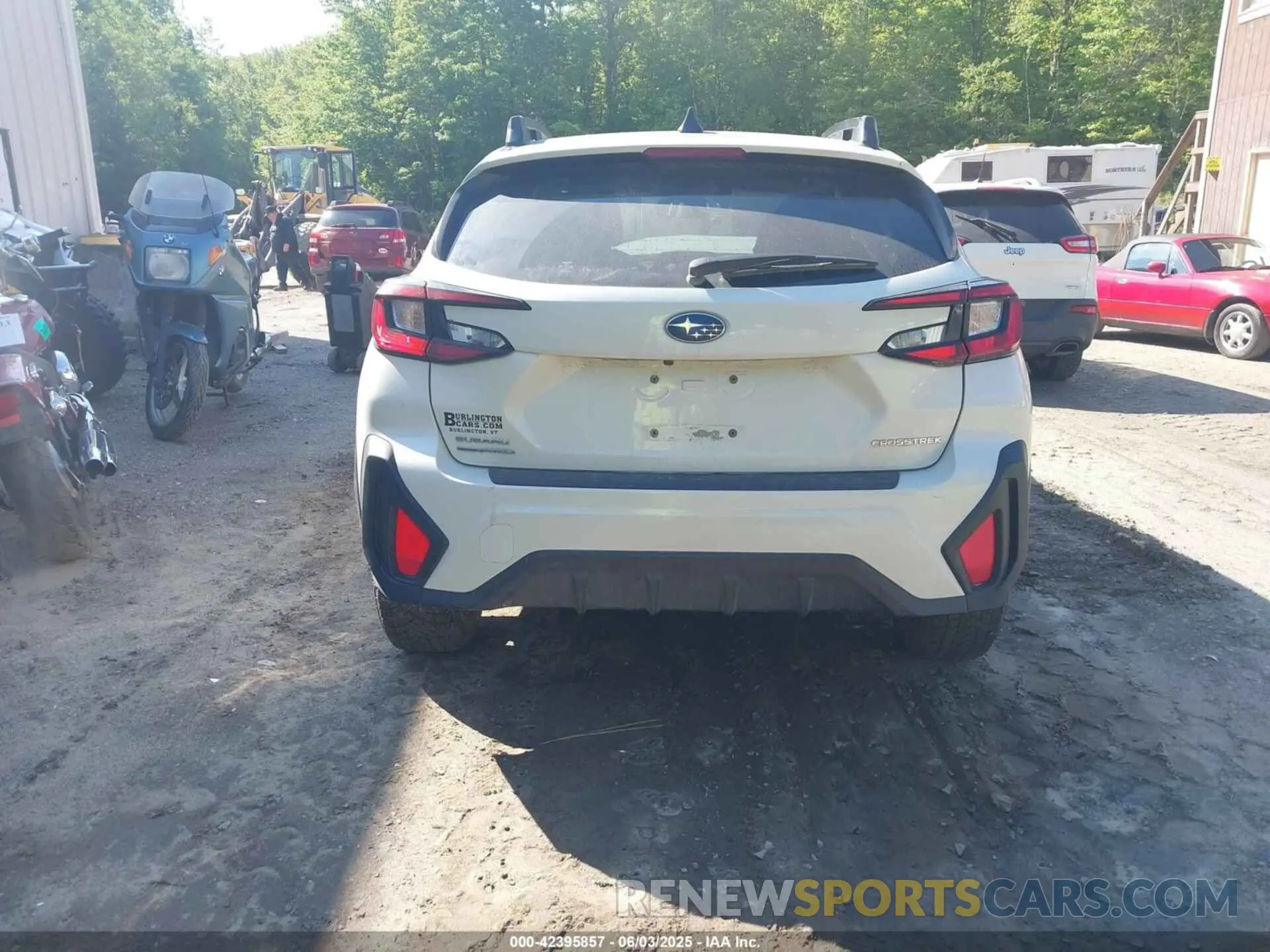 16 Photograph of a damaged car JF2GUADC0R8873664 SUBARU CROSSTREK 2024